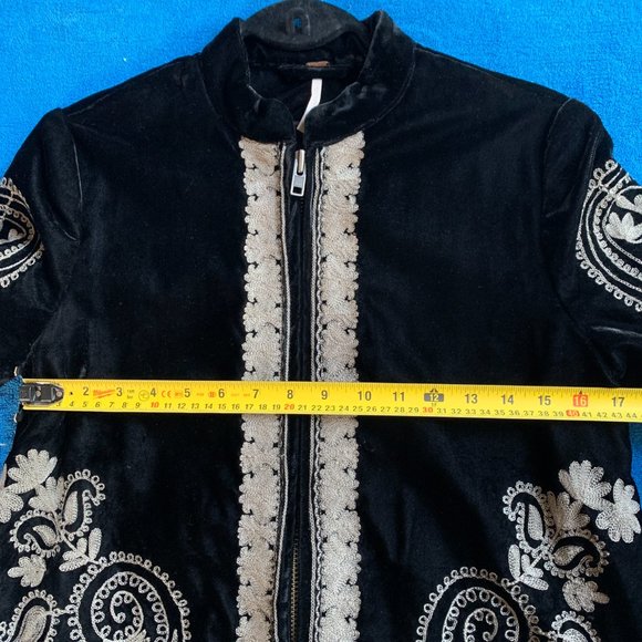 RARE Free People Black Embroidered Jacket - Picture 9 of 11